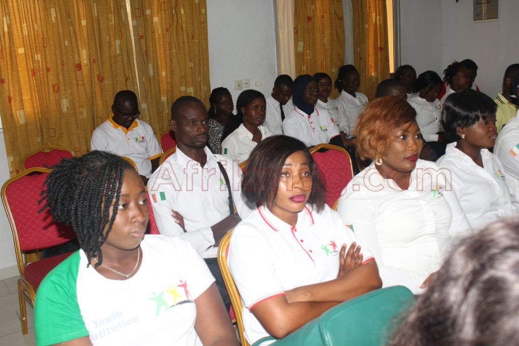 Côte d’Ivoire : Youth Institution, le projet de jeunes bénévoles donneurs d’espoirs