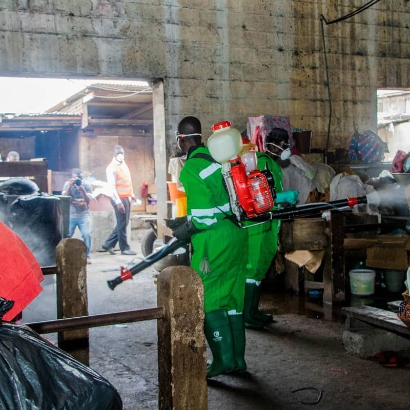 Ghana: les autorités pulvérisent les marchés et autres lieux publics d’Accra