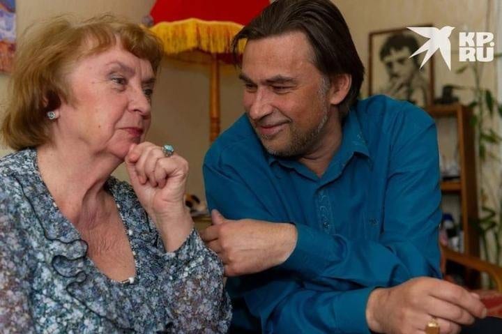 Russie : un homme quitte sa femme pour épouser sa mère âgée de 75 ans