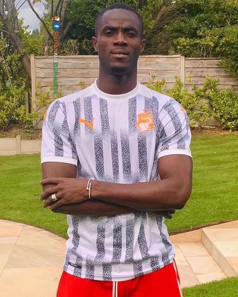 WhatsApp Image 2020 10 01 at 3.37.20 PM 1 - Football: Eric Bailly, premier joueur à porter le nouveau maillot de la Côte d’Ivoire ? – Photos