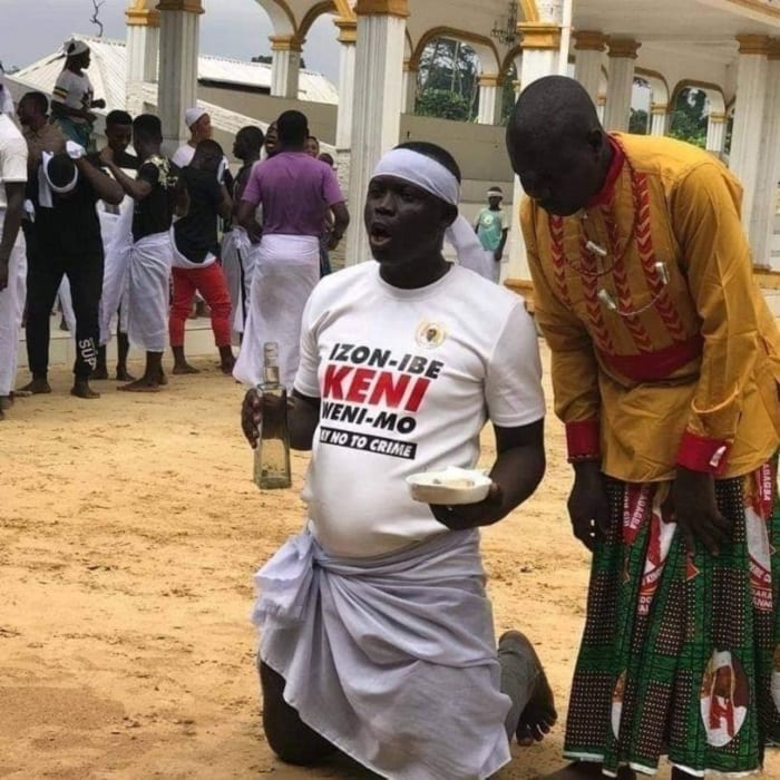 «J'ai réalisé que j'ai été dupé par des mythes étrangers» - un Nigérian dénonce le christianisme