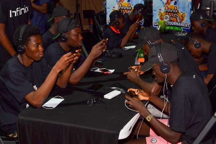 INFINIX HOT 10 GAMING TOUR, premier tournoi de jeux vidéo sur mobile en Afrique