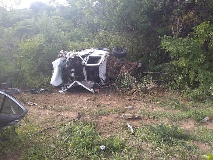 5feb71a79b9e3 - Zimbabwe: 14 membres de 2 familles périssent dans un terrible accident de la route