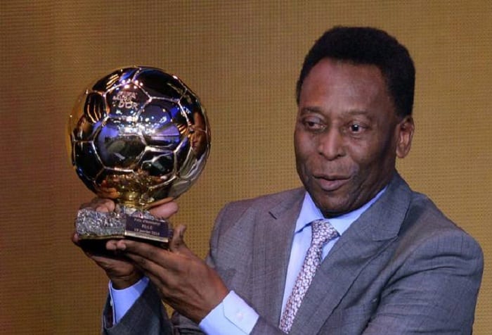 La légende brésilienne, Pelé détient le plus grand nombre de ballon d'or, Messi largement derrière lui